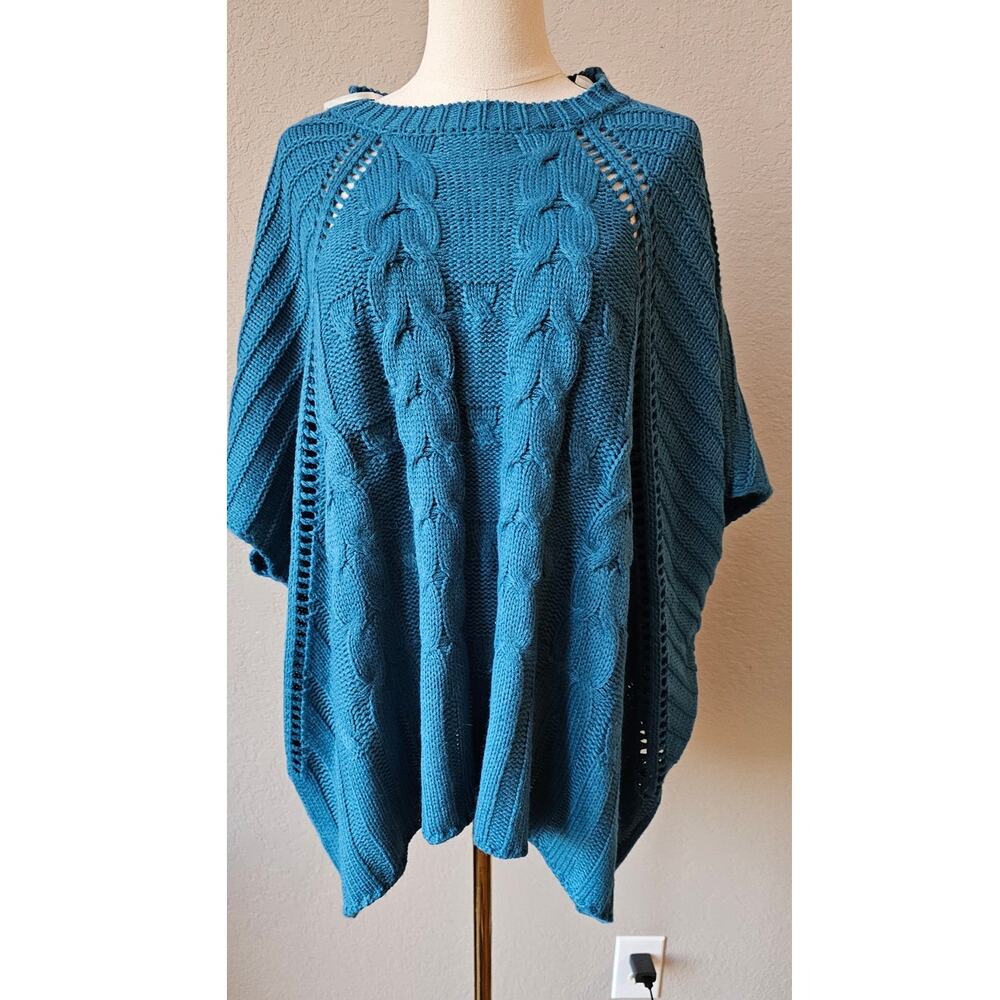 NWT Easel Women Simple Elegant Super Soft Cable Knit Poncho Sweater Size M Blue